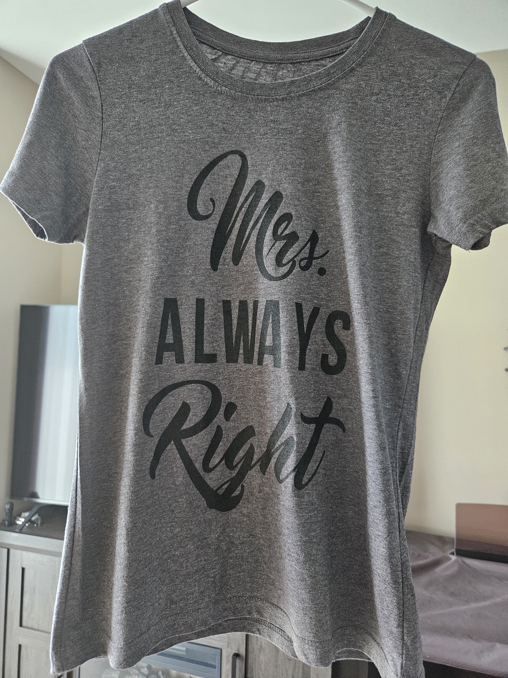 Mrs. Always Right Graphic Tee - Charcoal Gray Size S